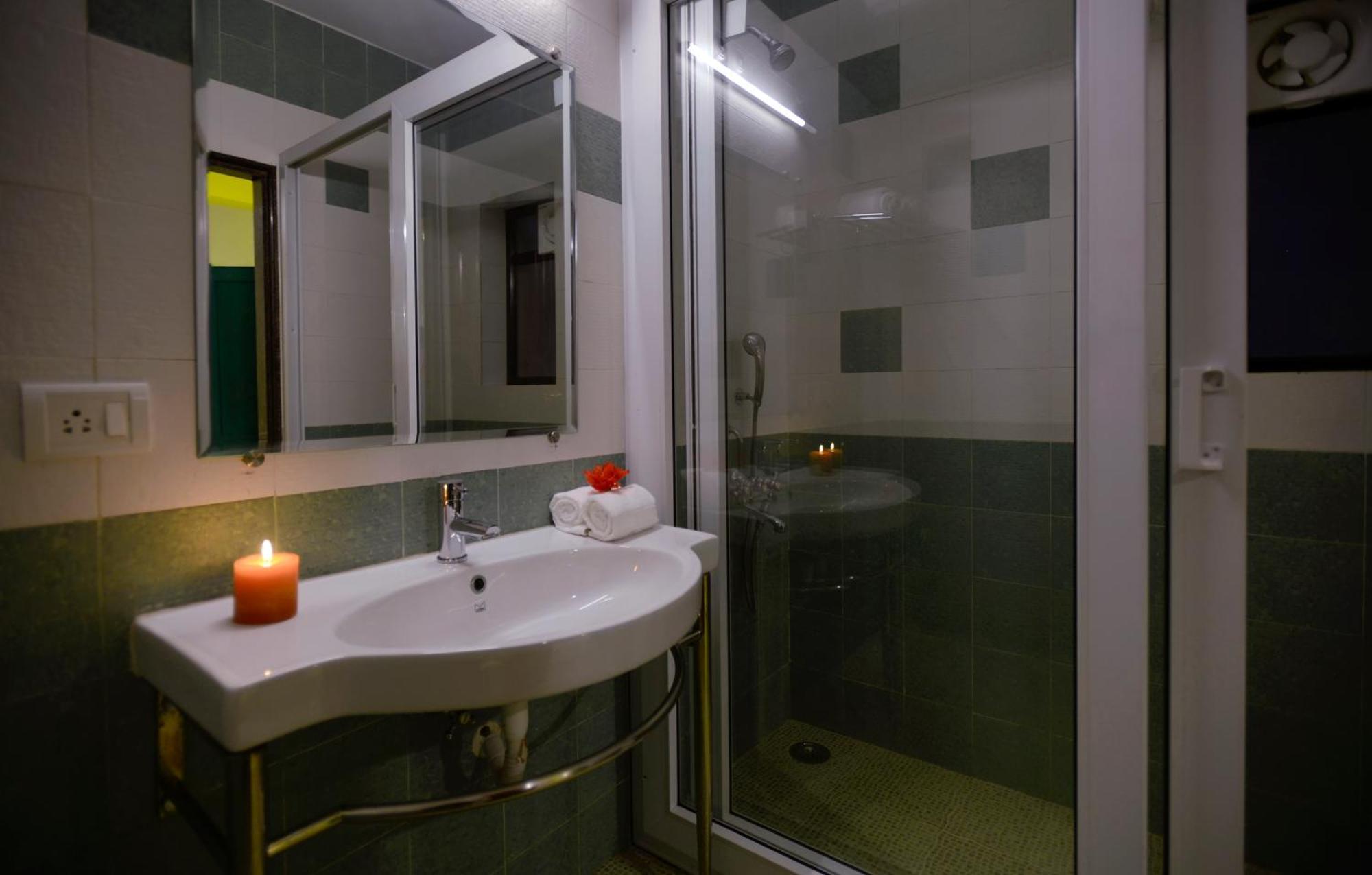 Treehouse Blue Hotel & Villas Colva Luaran gambar