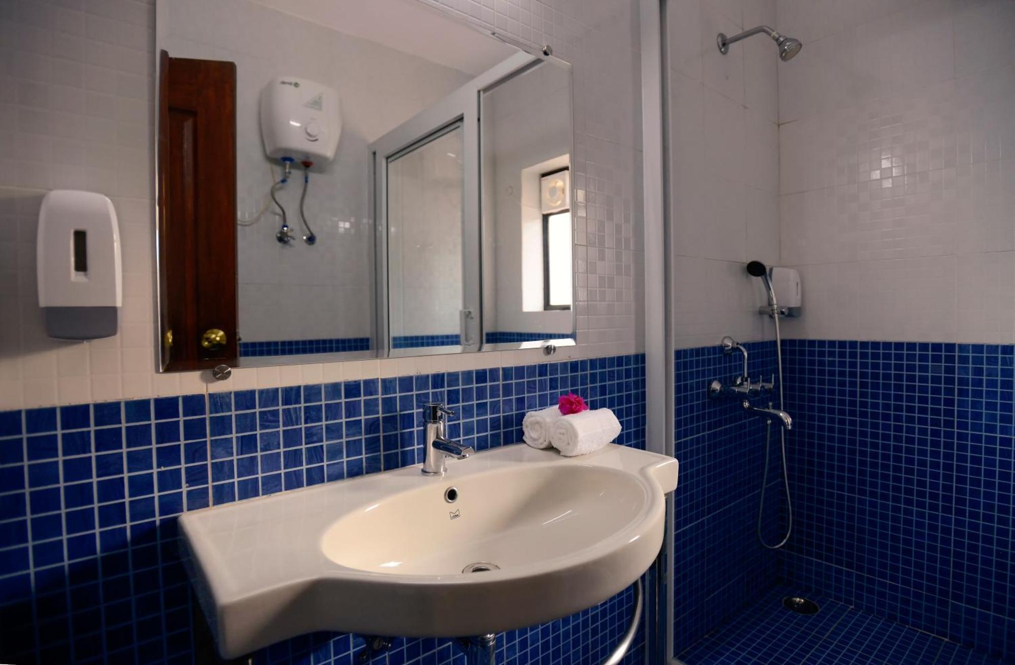 Treehouse Blue Hotel & Villas Colva Luaran gambar