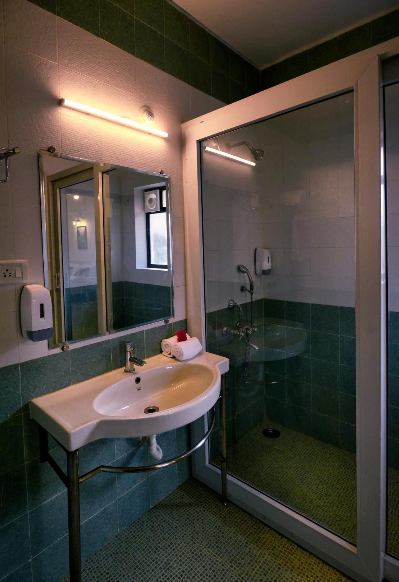 Treehouse Blue Hotel & Villas Colva Luaran gambar